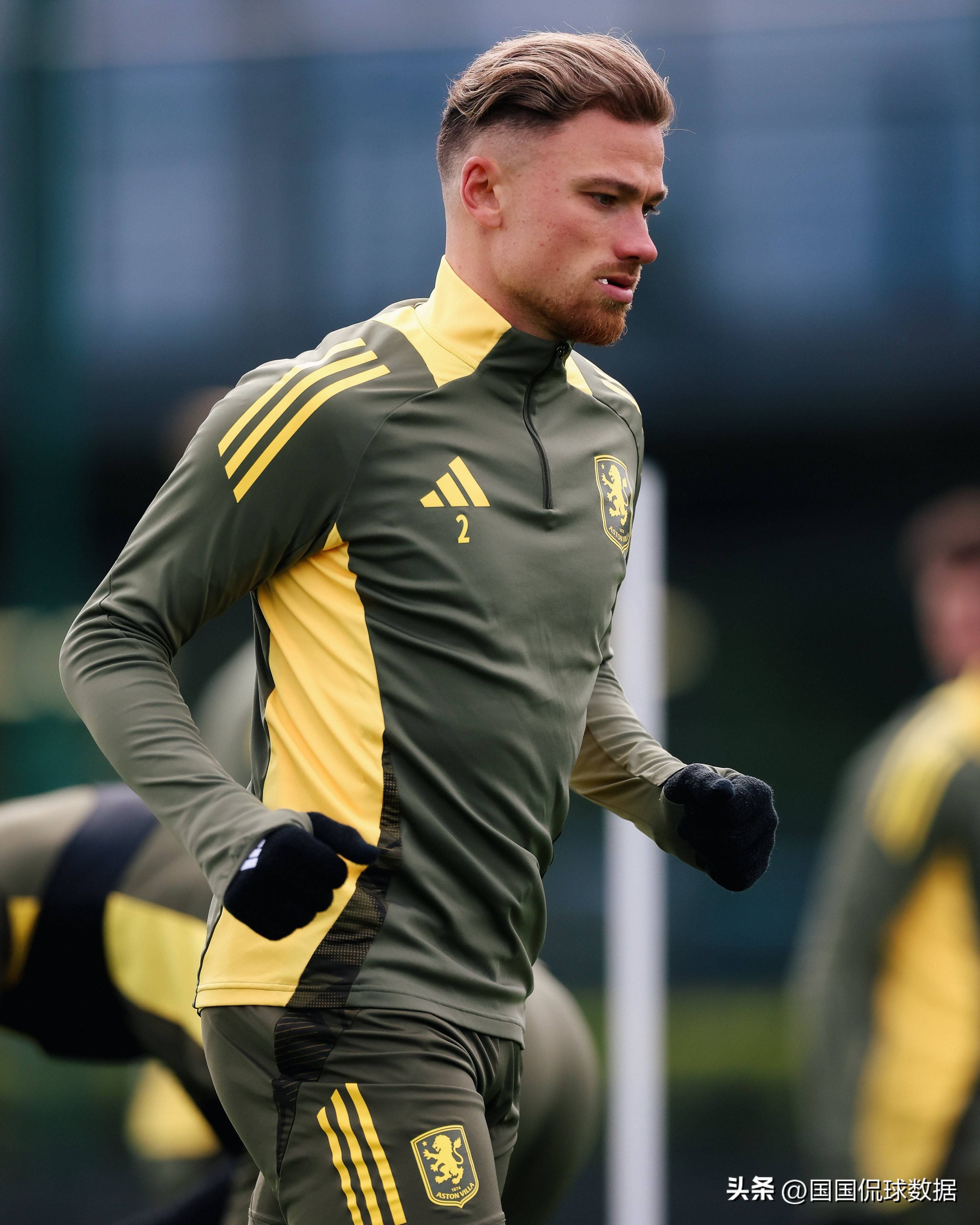 江南电脑版-关键时刻法兰克福备战足总杯阿斯顿维拉强势反弹备战国王杯，现场解说直呼：摩纳哥集结日队长鼓劲的简单介绍